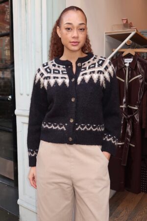 Alpaca Cabin Cardigan in Black